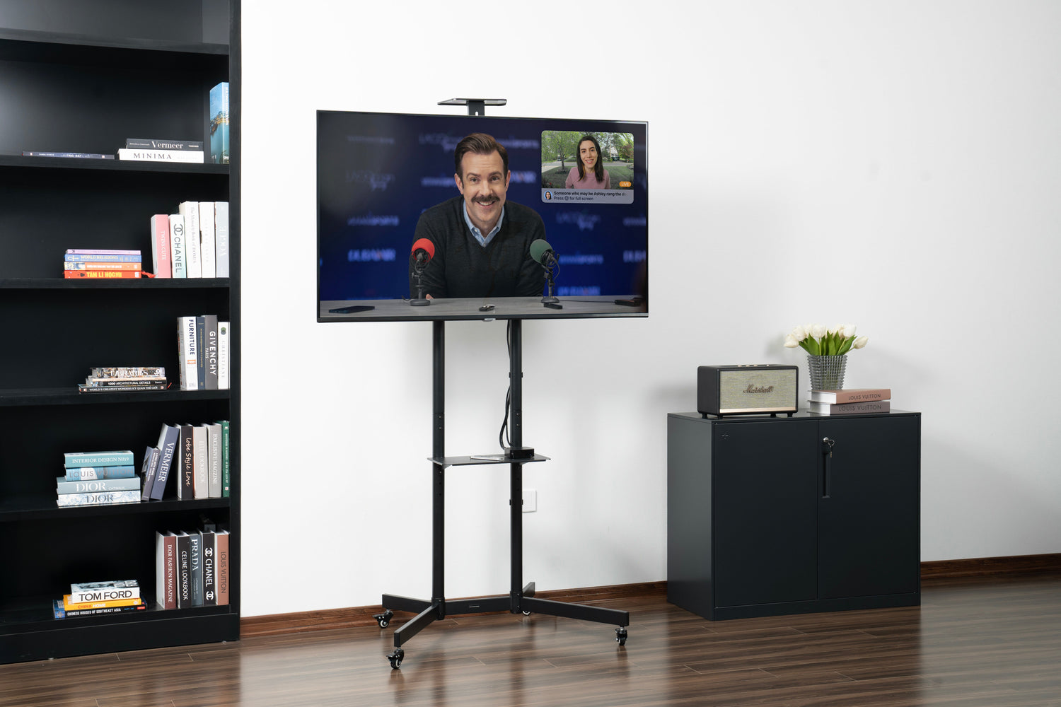 Lý do sản phẩm thuộc HyperWork Core Collection chỉ có phân loại màu Đen